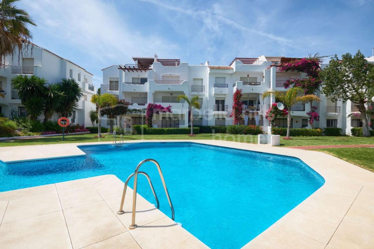 Oasis Sun Beach Costa Del Sol Estepona Exterior photo
